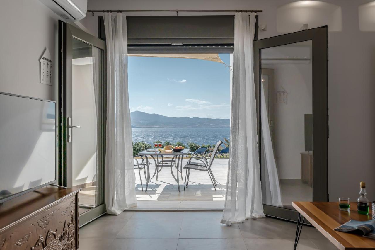 Dionysus House And Ariadne Apartment Stelida  Exterior photo