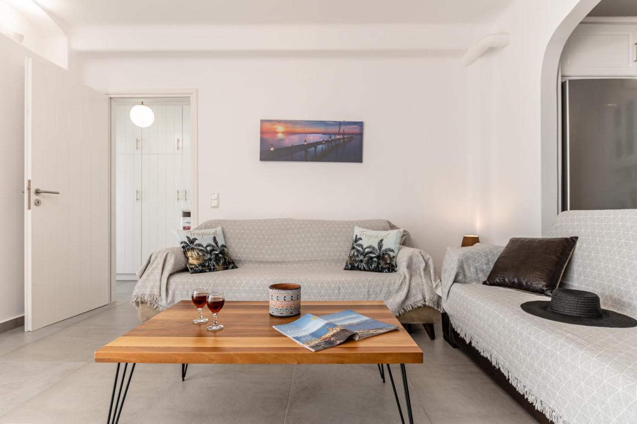 Dionysus House And Ariadne Apartment Stelida  Exterior photo